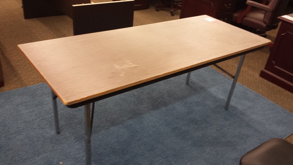 6' Wood Grain Folding Table