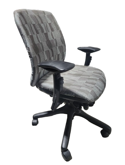 Preowned Teknion Amicus Mid Back Task Chair