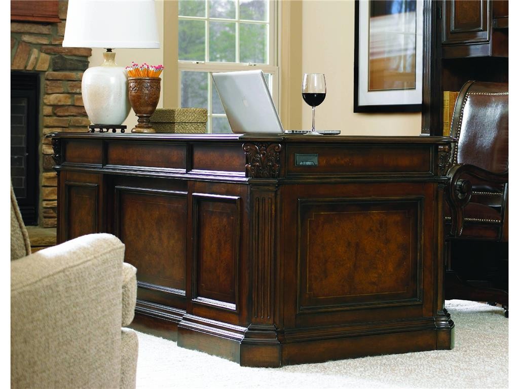 374-10-562 Hooker Furniture Home Office European Renaissance II 73" Executive Desk