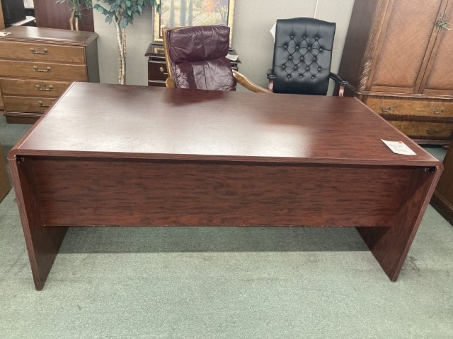Used Mahogany Finish Double Pedestal Desk