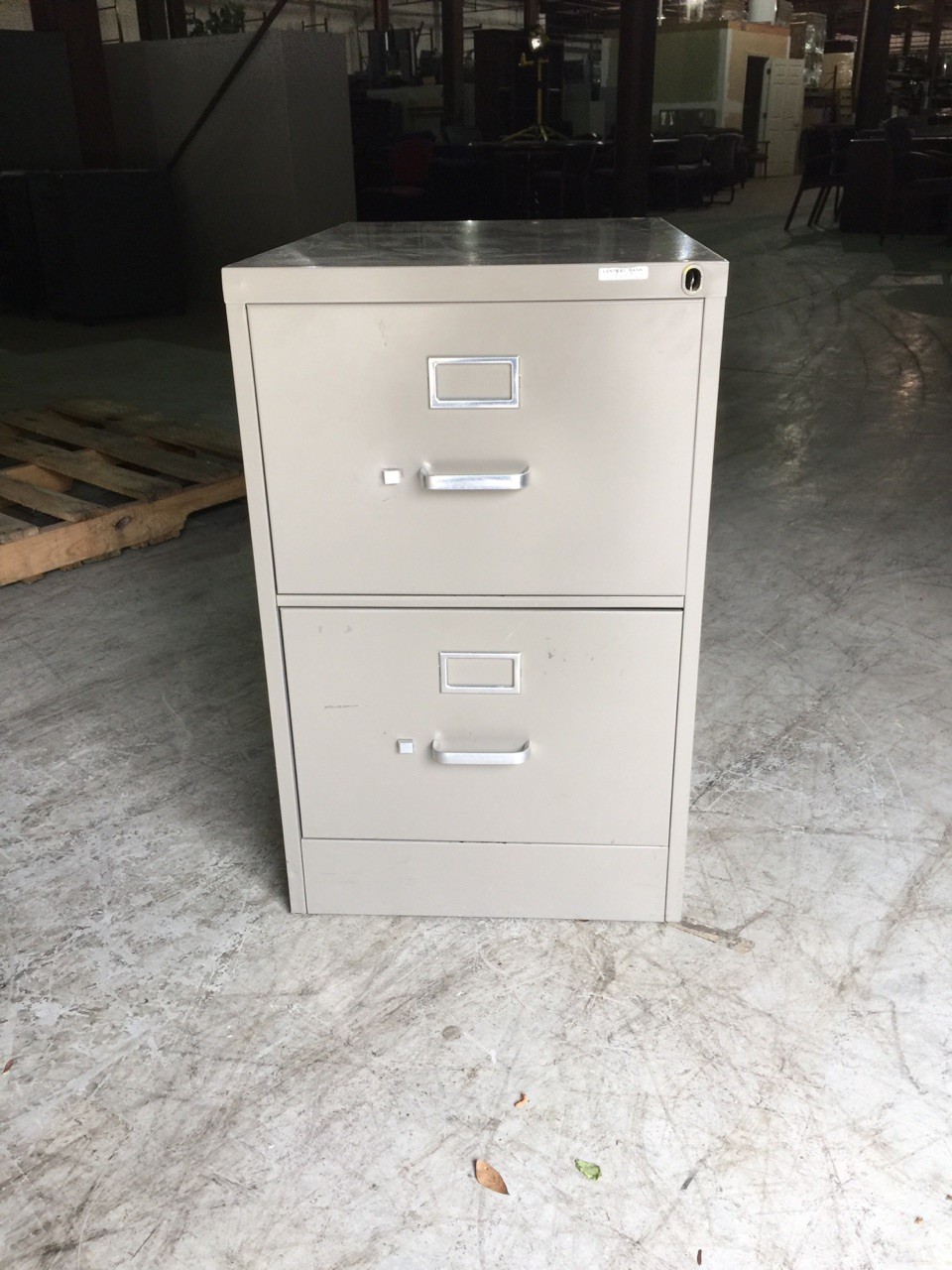 Used 2 Drawer Vertical Legal File Cabinet *Putty*
