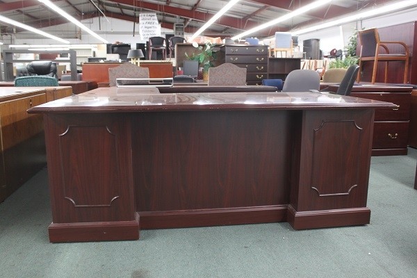 Used Mahogany Finish L-Shaped Desk with Right Hand Return