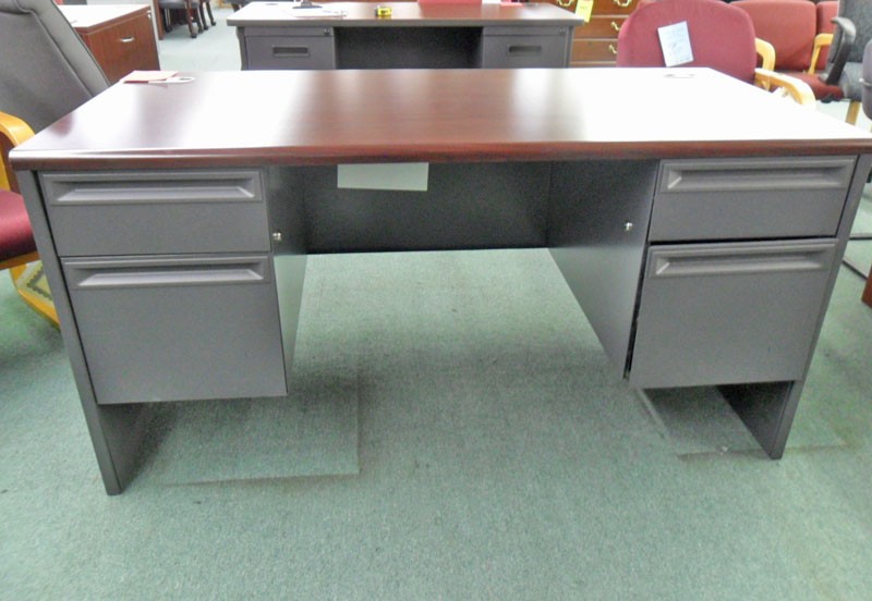 New Hon 38000 Series Double Pedestal Office Desk H38155