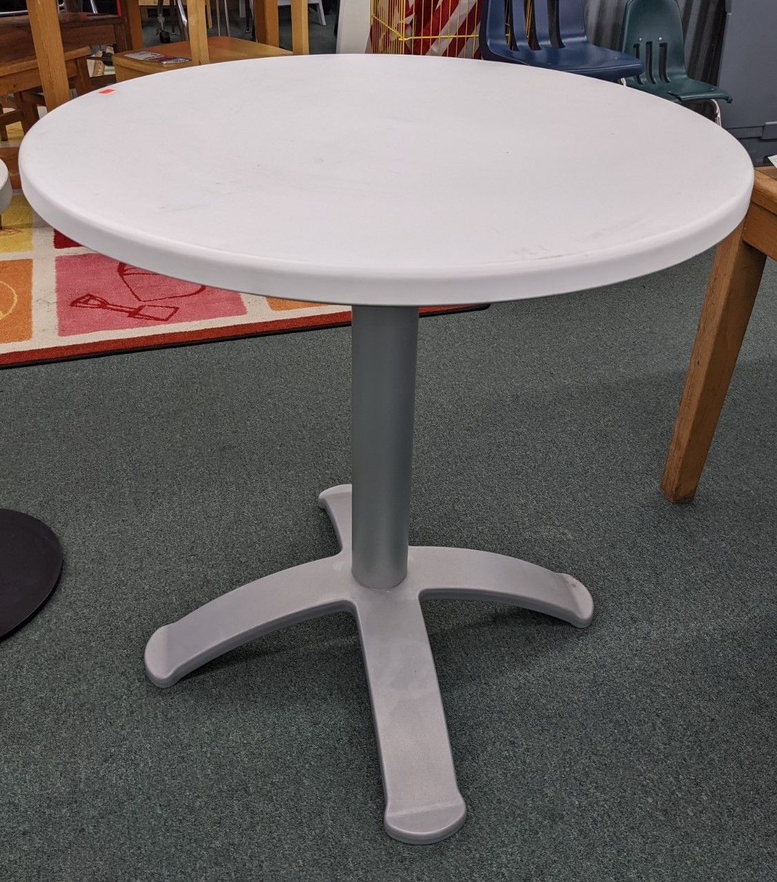 Used Round Plastic Table