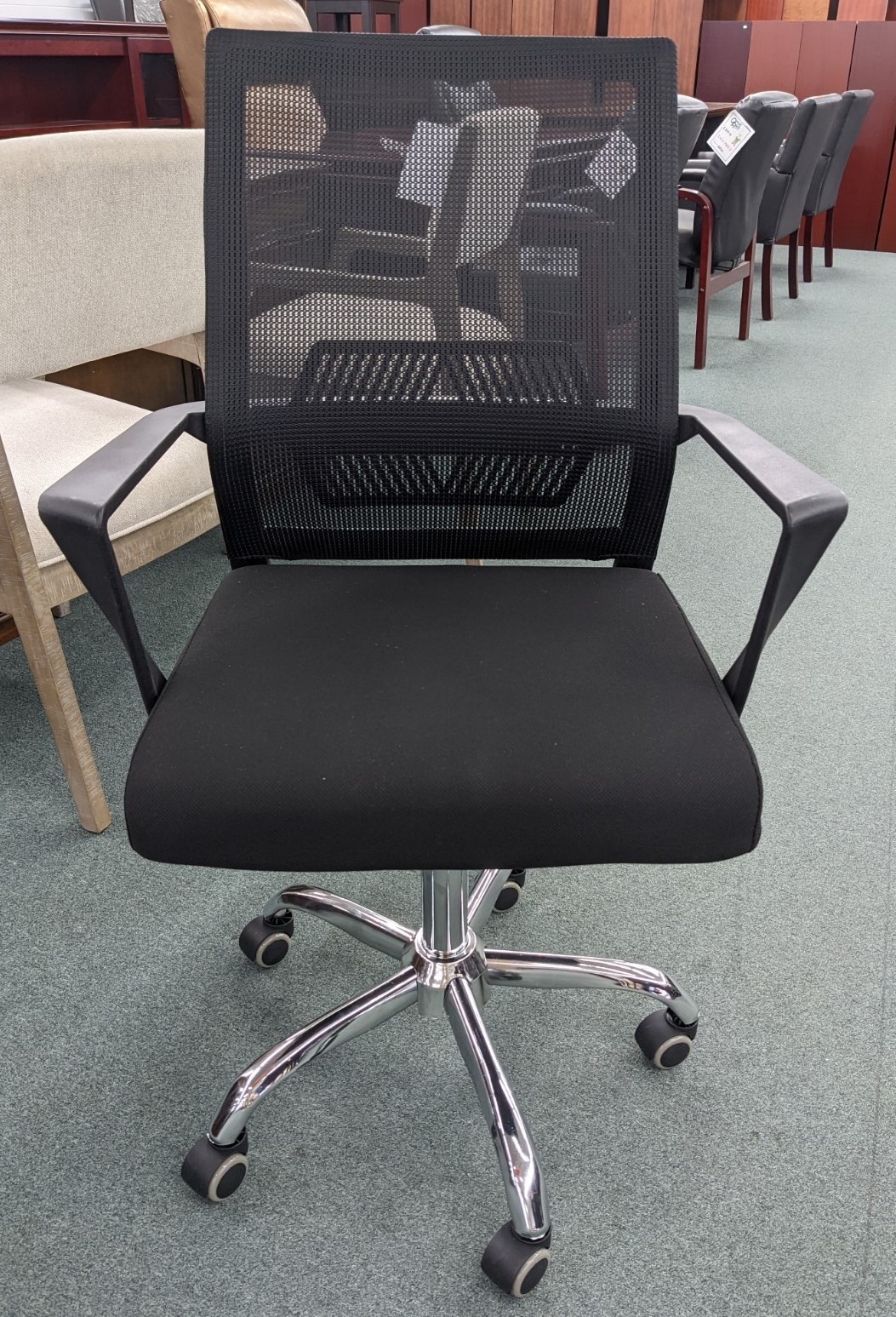 Closeout Mesh Back Rolling Task Chair