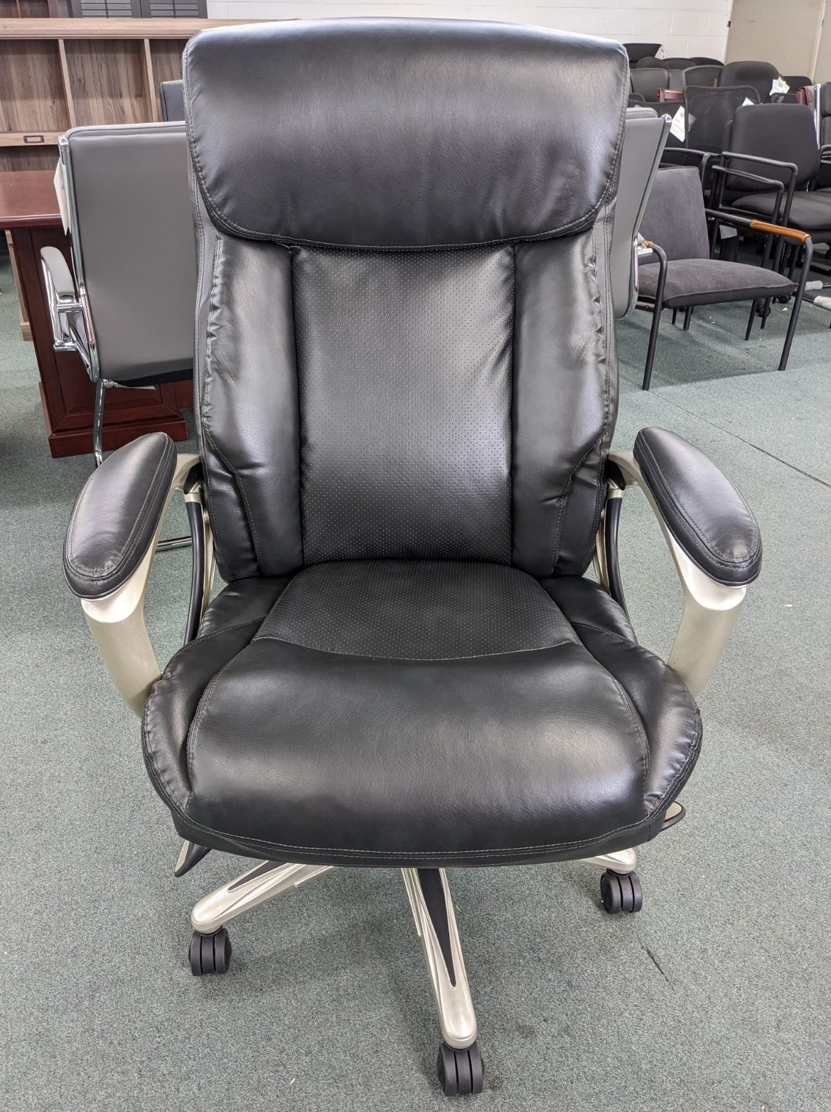 Closeout La-Z-Boy Black Leather Big and Tall Executive Office Chair