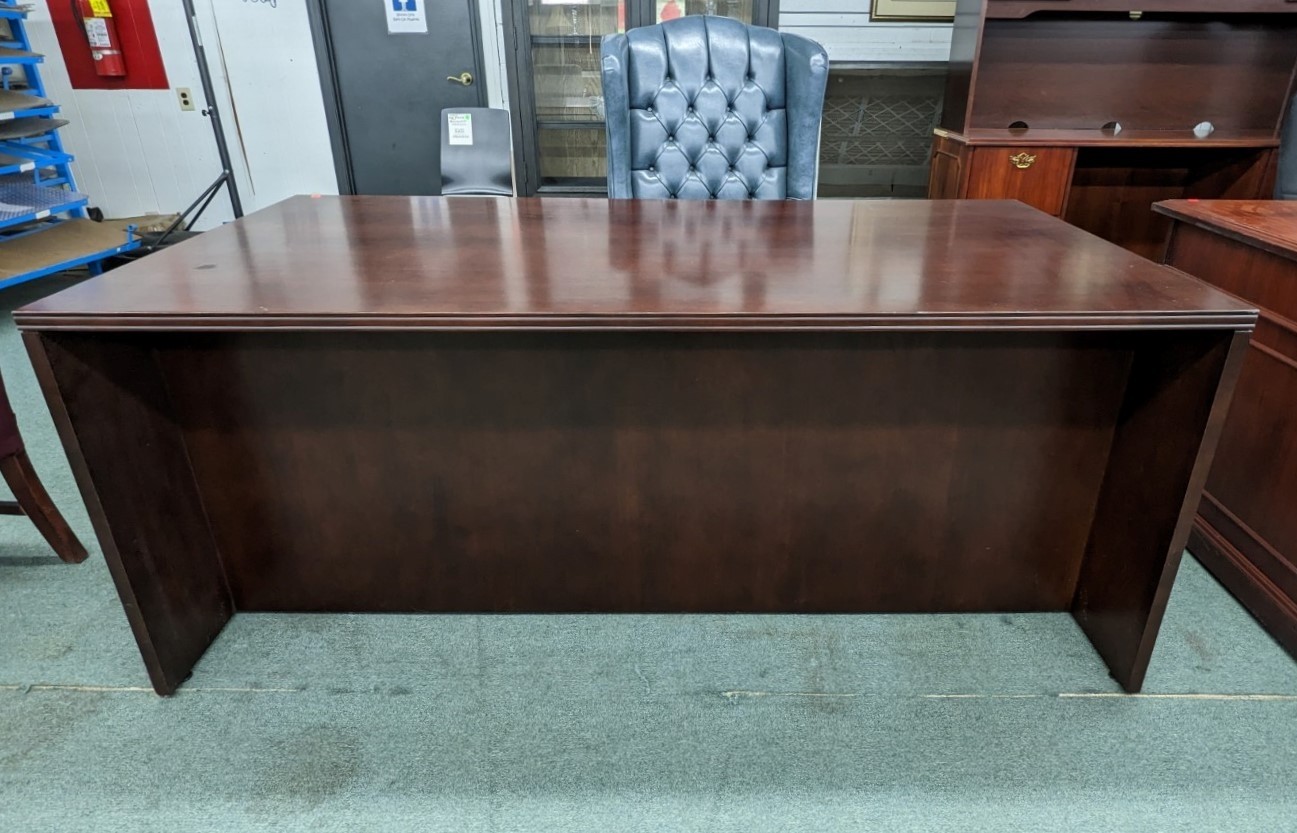 Mahogany Finish Executive Desk Office Pro's