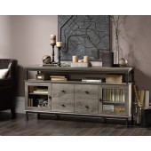 Northern oak credenza
