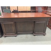 Used Dual Finish Two Piece Executive Desk Set