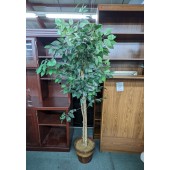 5 1/2 Feet Artificial Tree