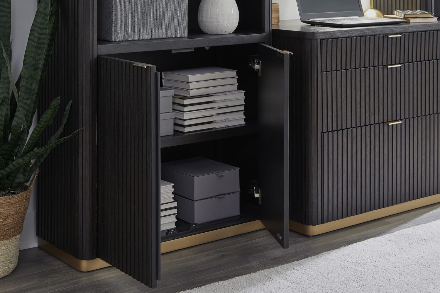 Rylan Door Bookcase by Aspenhome